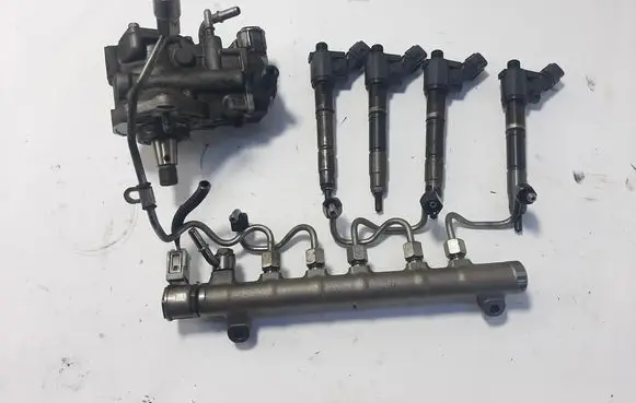 Volvo V40 Fuel injection system set 31432135 31336878