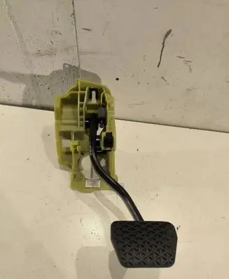 BMW 5 E60 E61 Brake pedal 6769221 4010613 29080516