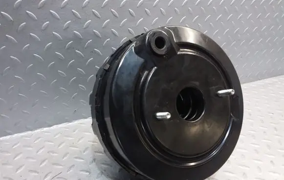 BMW 1 E81 E87 Brake booster 6775929