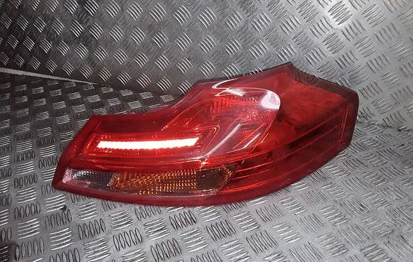 Rear/tail lights