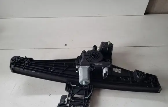 Opel Mokka B Rear door window regulator motor 430113H0 9843774280