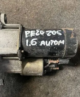 Peugeot 206 Starter motor D6RA572 19F20041FPE