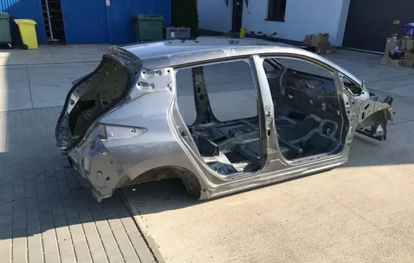 Nissan Leaf II (ZE1) Roof 