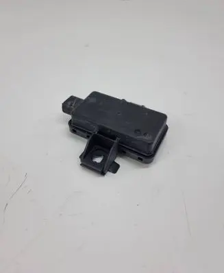 Mercedes-Benz E W213 Tire pressure control unit A0009008709