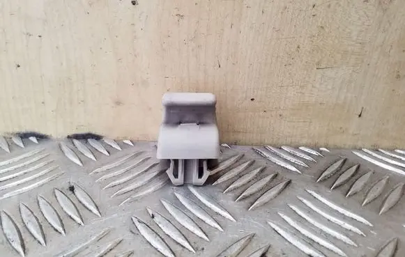 Sun visor clip/hook/bracket
