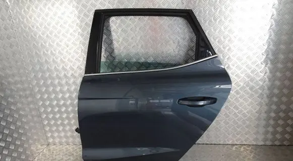 Seat Arona Rear door