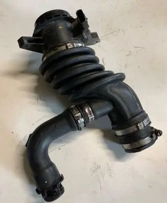 Volvo V50 Mass air flow meter 7M519A673EJ 76895346 76894901
