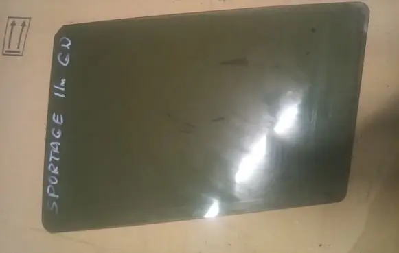 KIA Sportage Rear vent window glass 
