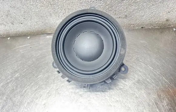 Volvo XC60 Front door speaker 30797726 7065218 84867Z