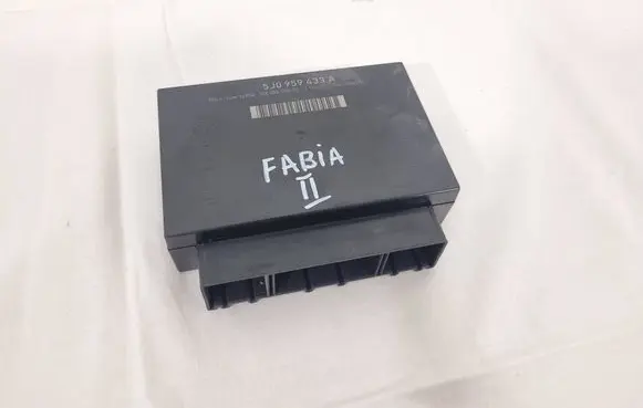 Skoda Fabia Mk2 (5J) Comfort/convenience module 5J0959433A 5DK00812920 H01S0001