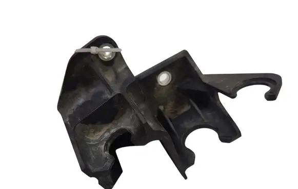 Volvo V40 Gear shift cable bracket 31367675