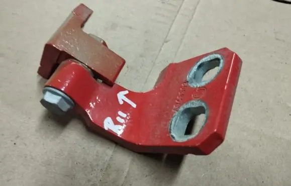 Jeep Renegade Rear door upper hinge
