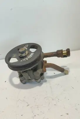 Nissan Navara D40 Power steering pump