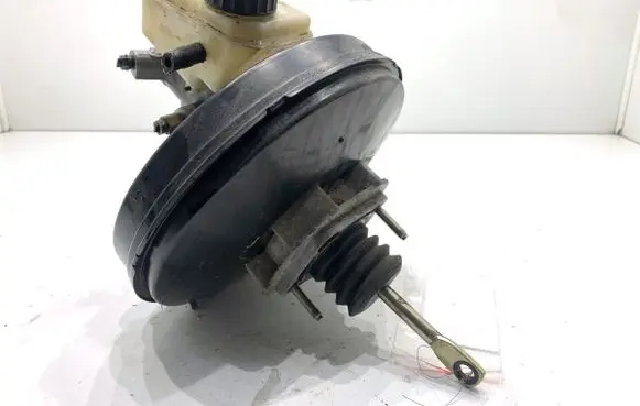 BMW 3 E46 Brake booster 6753008