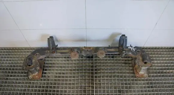 Mitsubishi Outlander Front bumper support beam