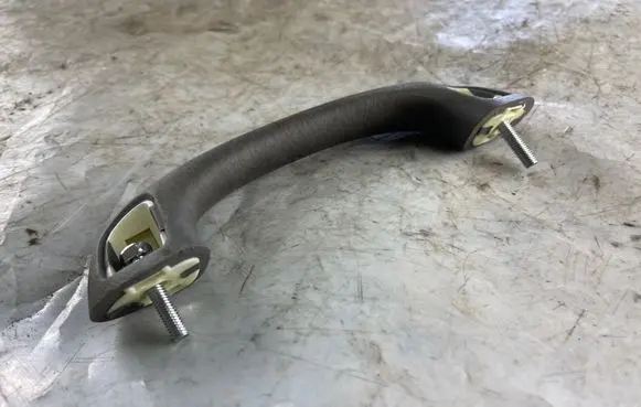 Toyota Land Cruiser (J120) Front interior roof grab handle 7461045010