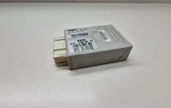 BMW X5 F15 Air suspension control unit module (rear) 6860387