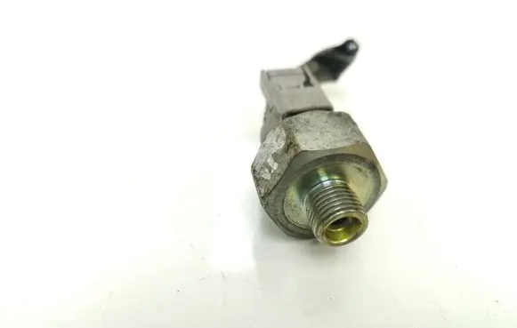 Toyota RAV 4 (XA20) Air conditioning (A/C) pressure sensor 