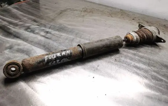 Volkswagen Touran I Rear shock absorber/damper