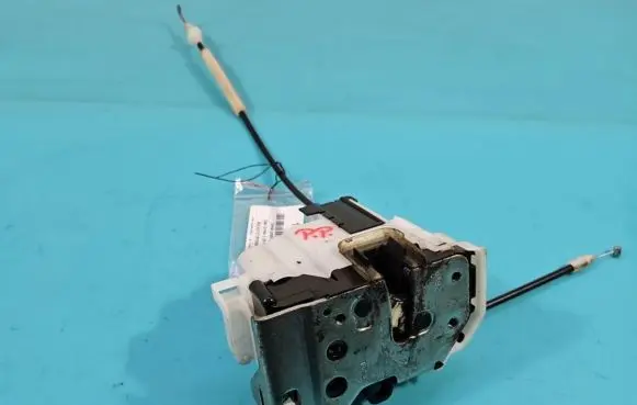 Opel Combo D Front door lock B792 IMPRK1391568