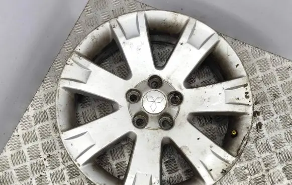 Mitsubishi Outlander R18 alloy rim 4250B593