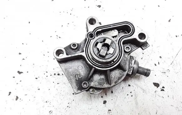 Audi A3 S3 8L Vacuum pump