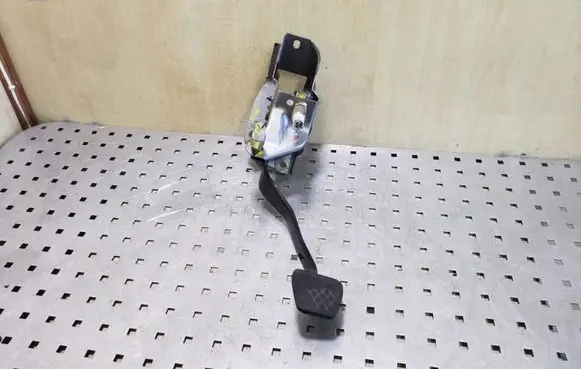 Clutch pedal