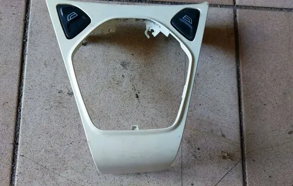 Ford Ka Tailgate/trunk/boot open switch FORD-KA-II