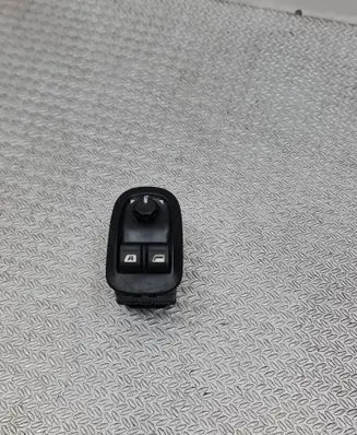 Peugeot 206 Electric window control switch 12240