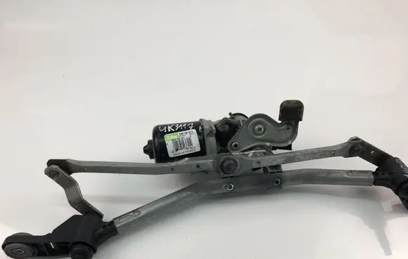 Renault Clio III Wiper motor 8200268931