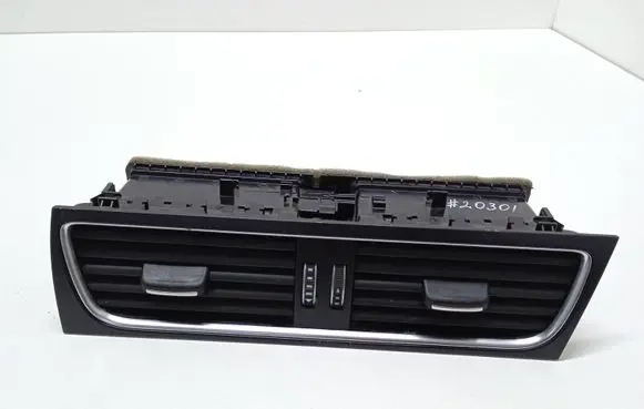 Audi A5 8T 8F Dash center air vent grill 8T2820951D