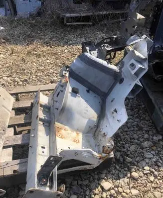 Front quarter panel