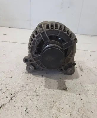 Volkswagen PASSAT B6 Generator/alternator