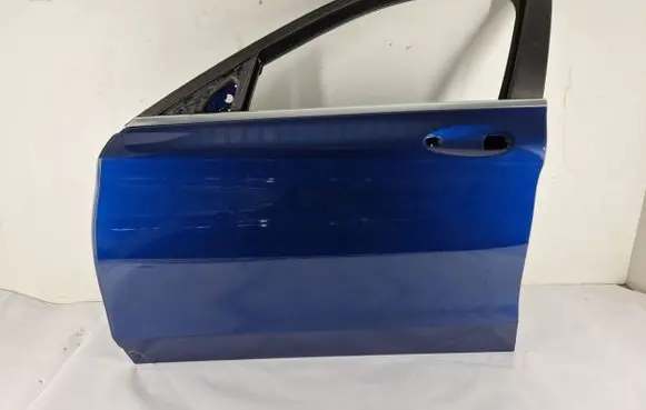 Mercedes-Benz C W205 Front door 