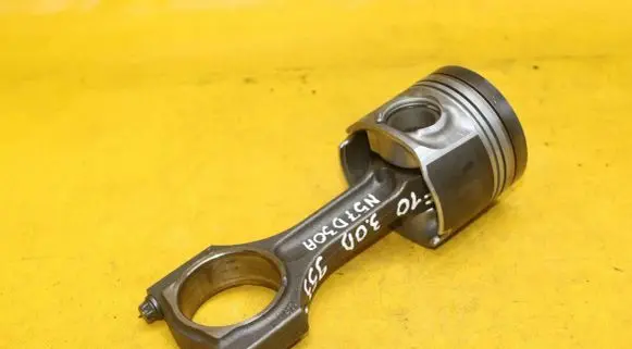 BMW 3 E90 E91 Piston with connecting rod 84L110