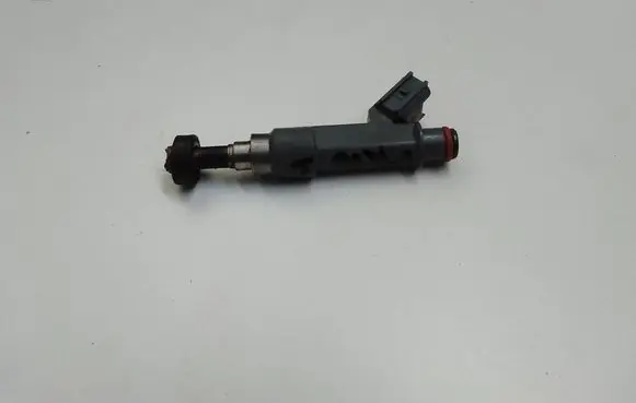 Fuel injector