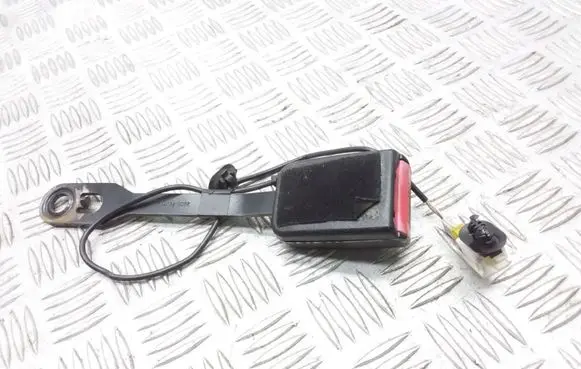 Citroen C4 I Front seatbelt buckle