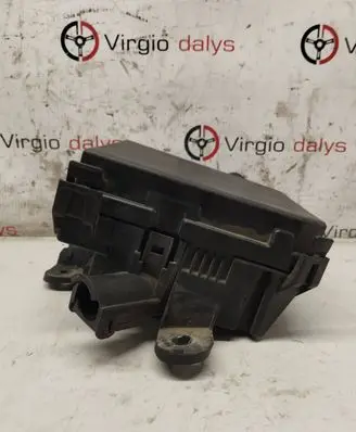Nissan Pulsar Fuse box set 284B83ZL3A