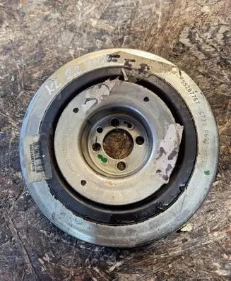 Jeep Cherokee Crankshaft pulley 55267767