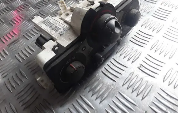 Renault Megane II Climate control unit 69420001