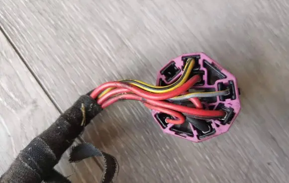 Audi 100 S4 C4 Ignition lock contact 