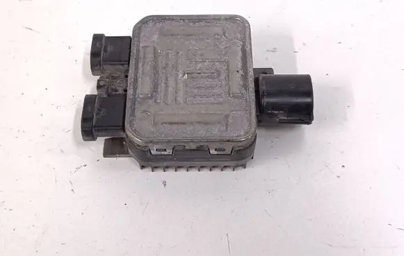 Volvo V60 Coolant fan relay 940013802