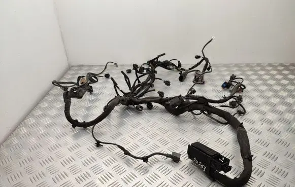 Mercedes-Benz Vito Viano W447 Engine installation wiring loom A6221590325 A6221590425