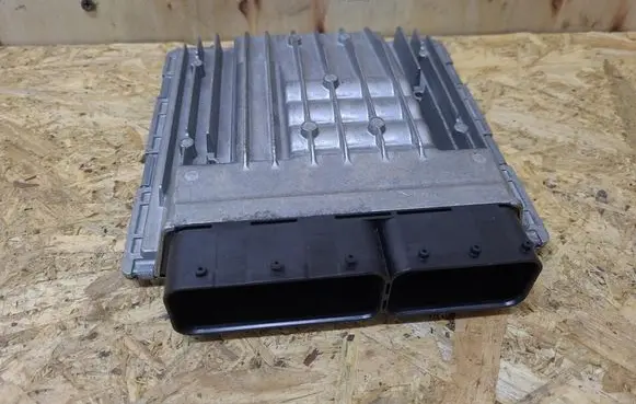 BMW 5 E60 E61 Engine control unit/module ECU 7583468