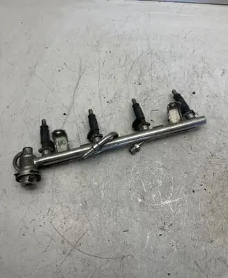 Audi A4 S4 B5 8D Fuel main line pipe 06B133551T 058133681