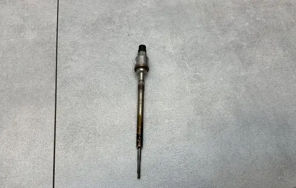 Opel Zafira C Glow plug 55579436