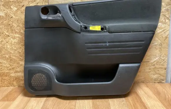 Opel Zafira A Rear door card panel trim 0087670