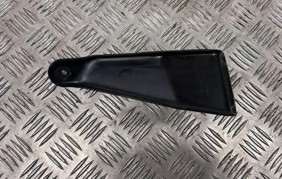 Audi Q7 4M Radiator mount bracket 4M0121263D