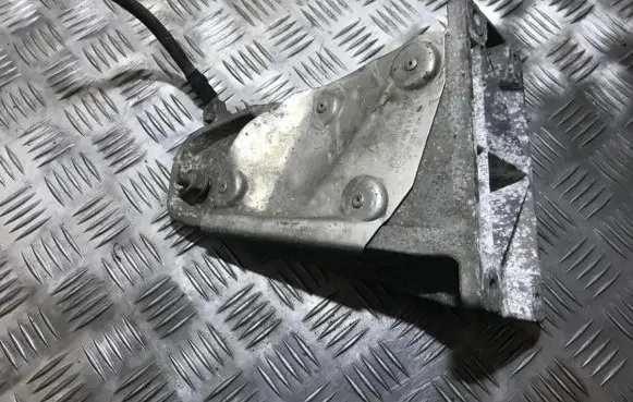 BMW X3 E83 Engine mounting bracket 24168110 221167691112
