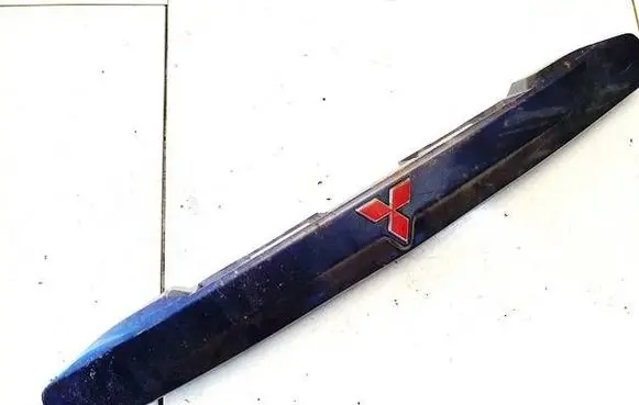 Mitsubishi Space Star Trunk door license plate light bar MR245529